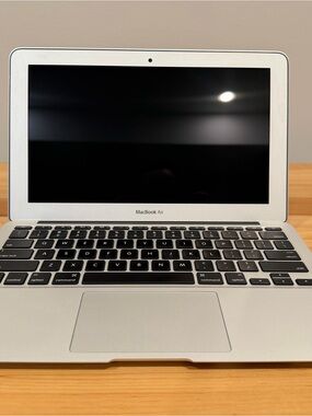 MacBook Air 11" (Model A1465) - No Physical Damage